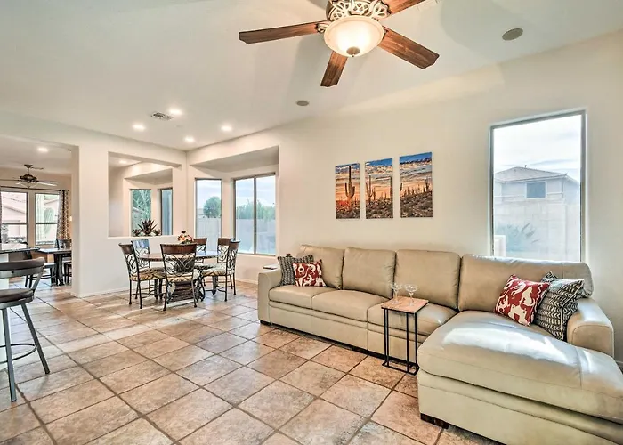 Patio & Fire Pit: Family Retreat In Cave Creek! Cave Creek