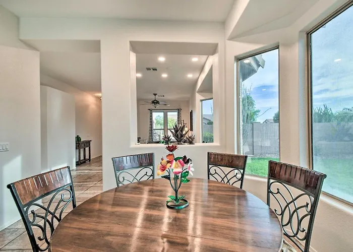 Patio & Fire Pit: Family Retreat In Cave Creek! Сasa de vacaciones Cave Creek
